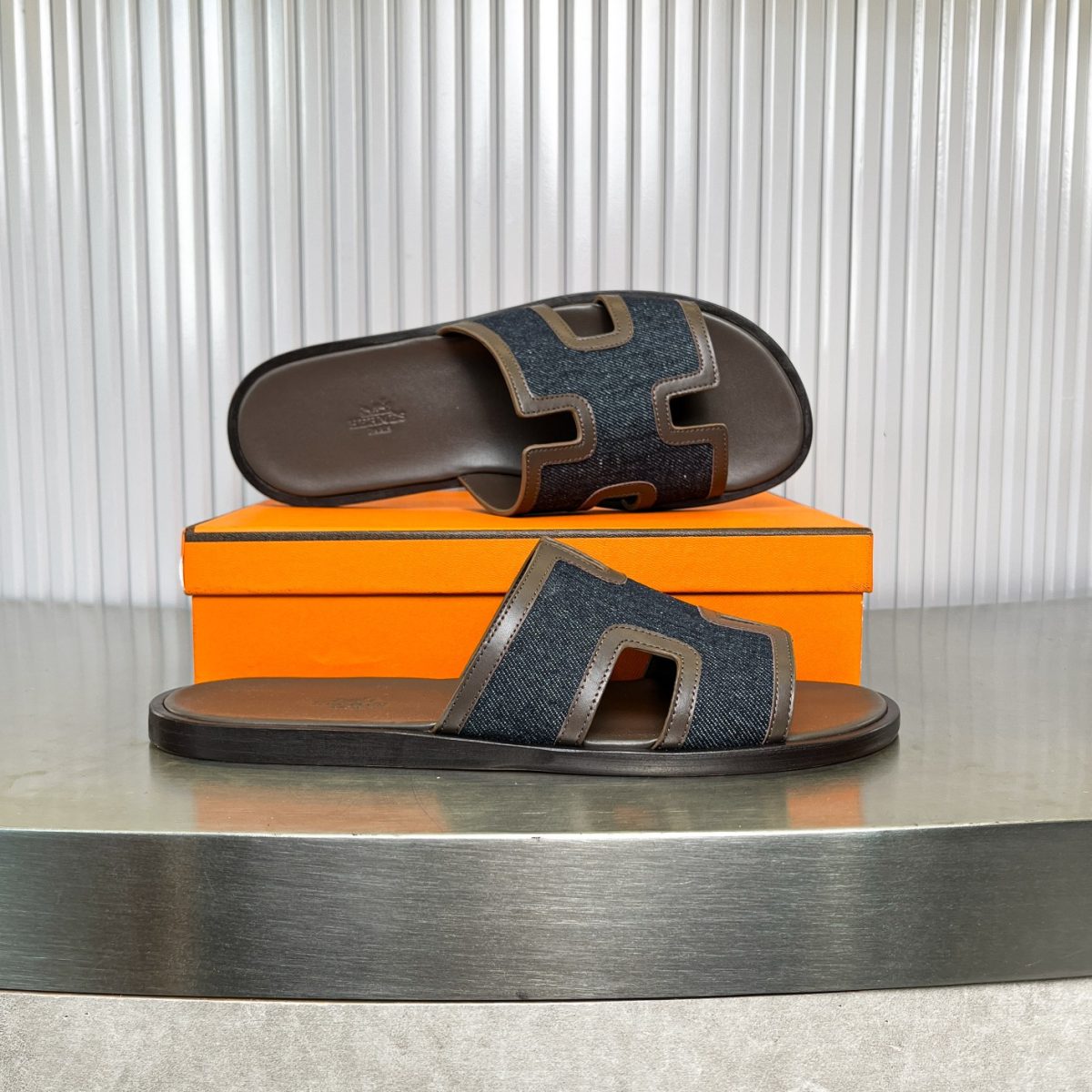 Hermes lzmir Sandals Size 40-45 - Image 3