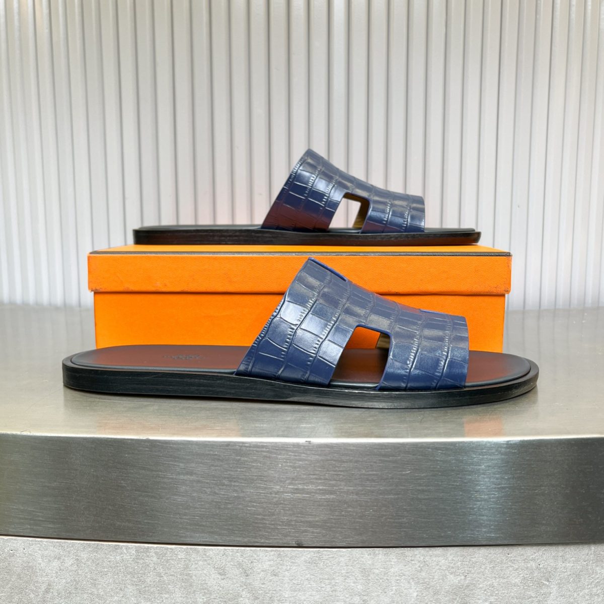 Hermes lzmir Sandals Size 40-45 - Image 4