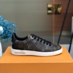 Louis Vuitton Monogram Sneaker Size 36-40 - Image 5
