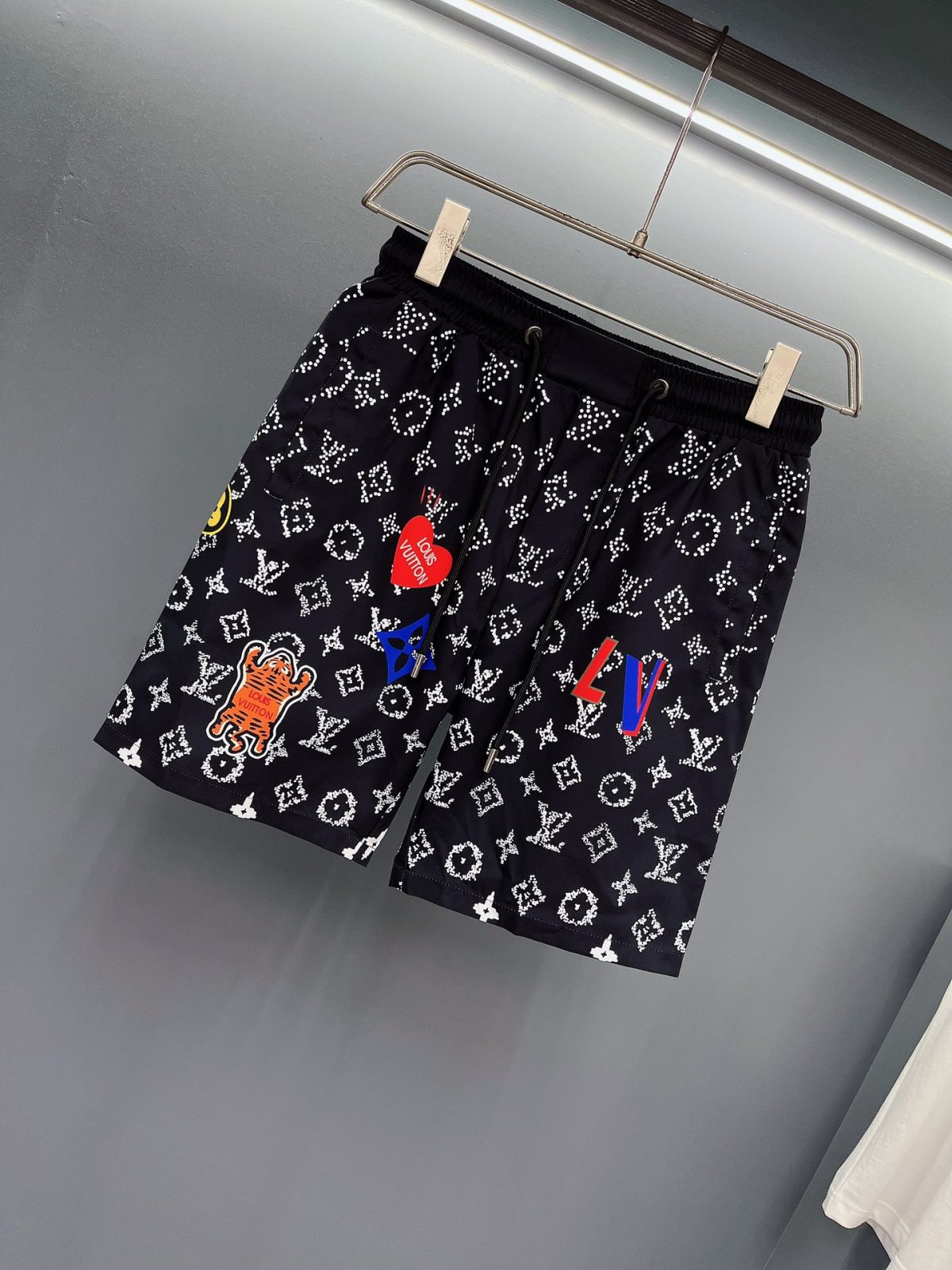 Louis Vuitton Beach Pants Size M-XXXL - Image 2