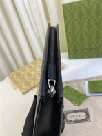 Gucci New GG Supreme Pouch Size 26*20*6cm Style 475316 - Image 6
