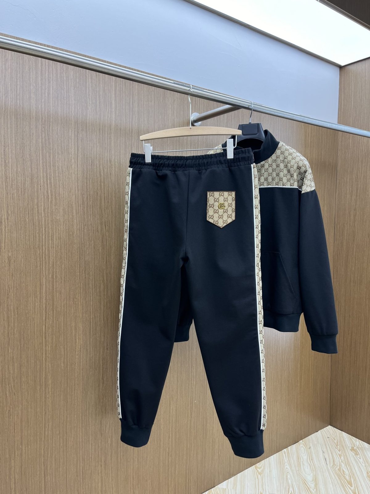 Gucci Unisex Jogging suit Size M-XXXL - Image 9