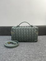Bottega Veneta Vanity Case Shoulder Bags 24*13*6cm - Image 4