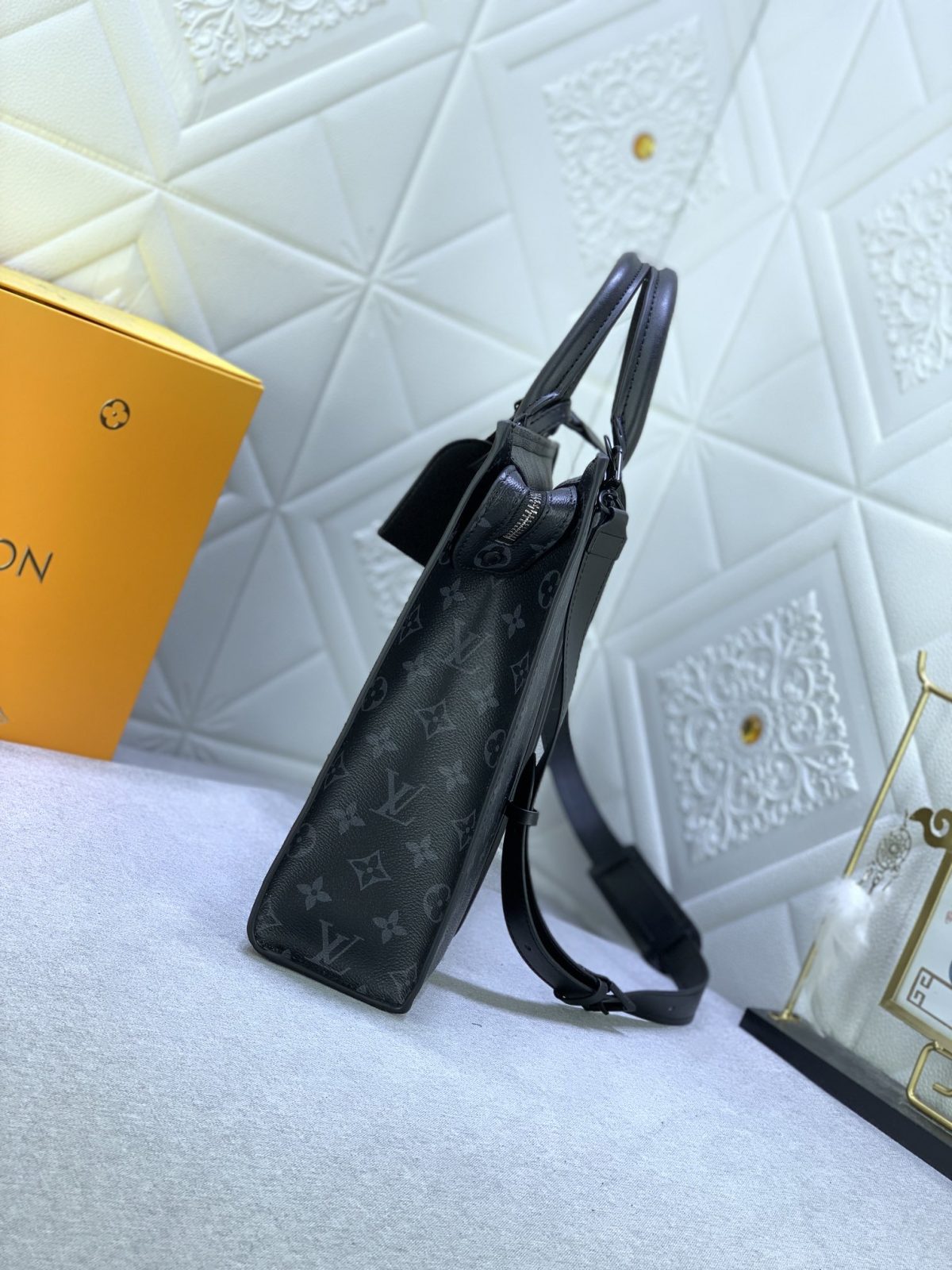Louis Vuitton M45265 Sac Plat Horizontal Zippé Handbag Size 31*39*8cm - Image 4