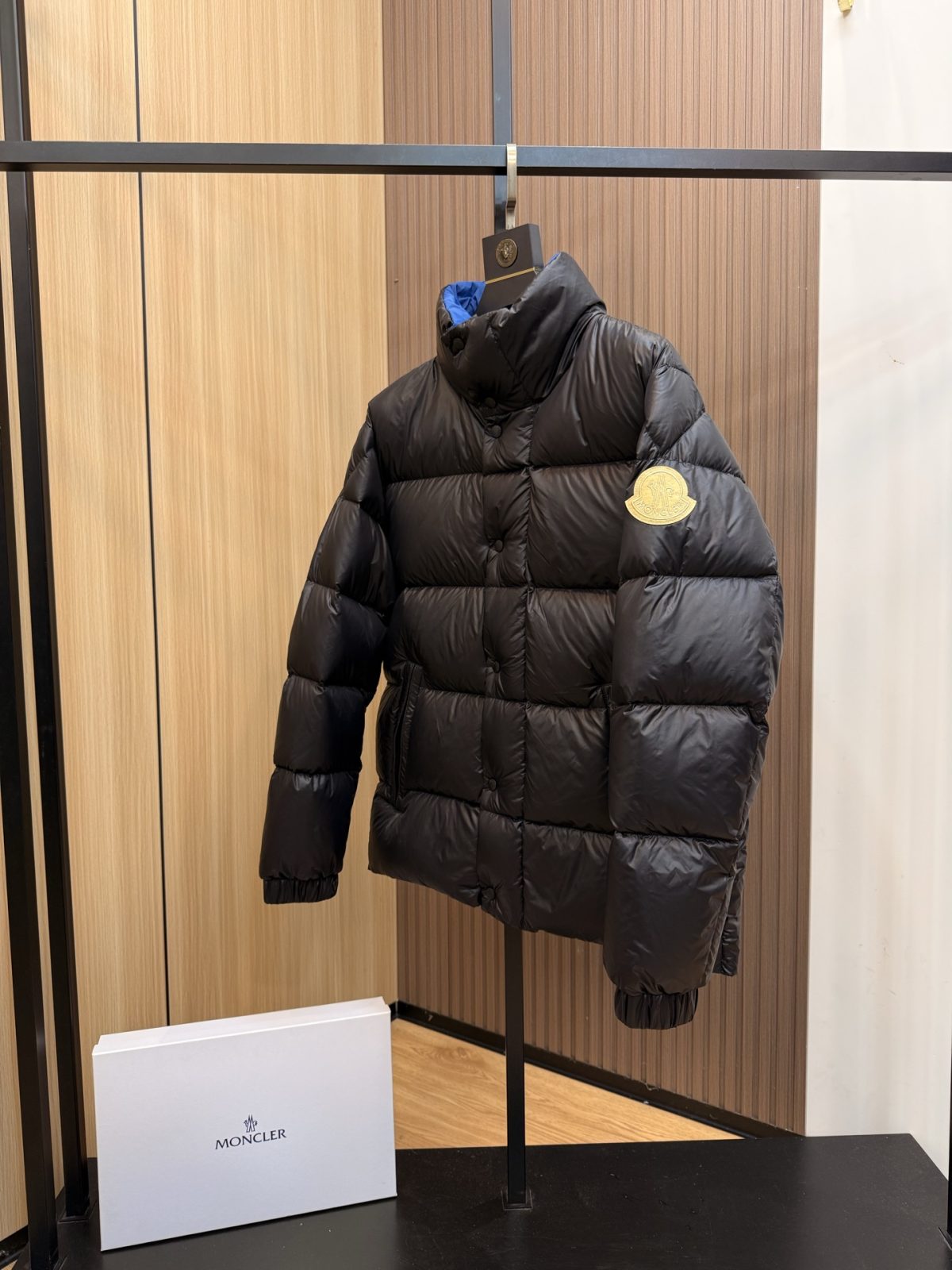 Moncler 25ss Derovx Unisex Winter Jacket Size 1-5 - Image 2