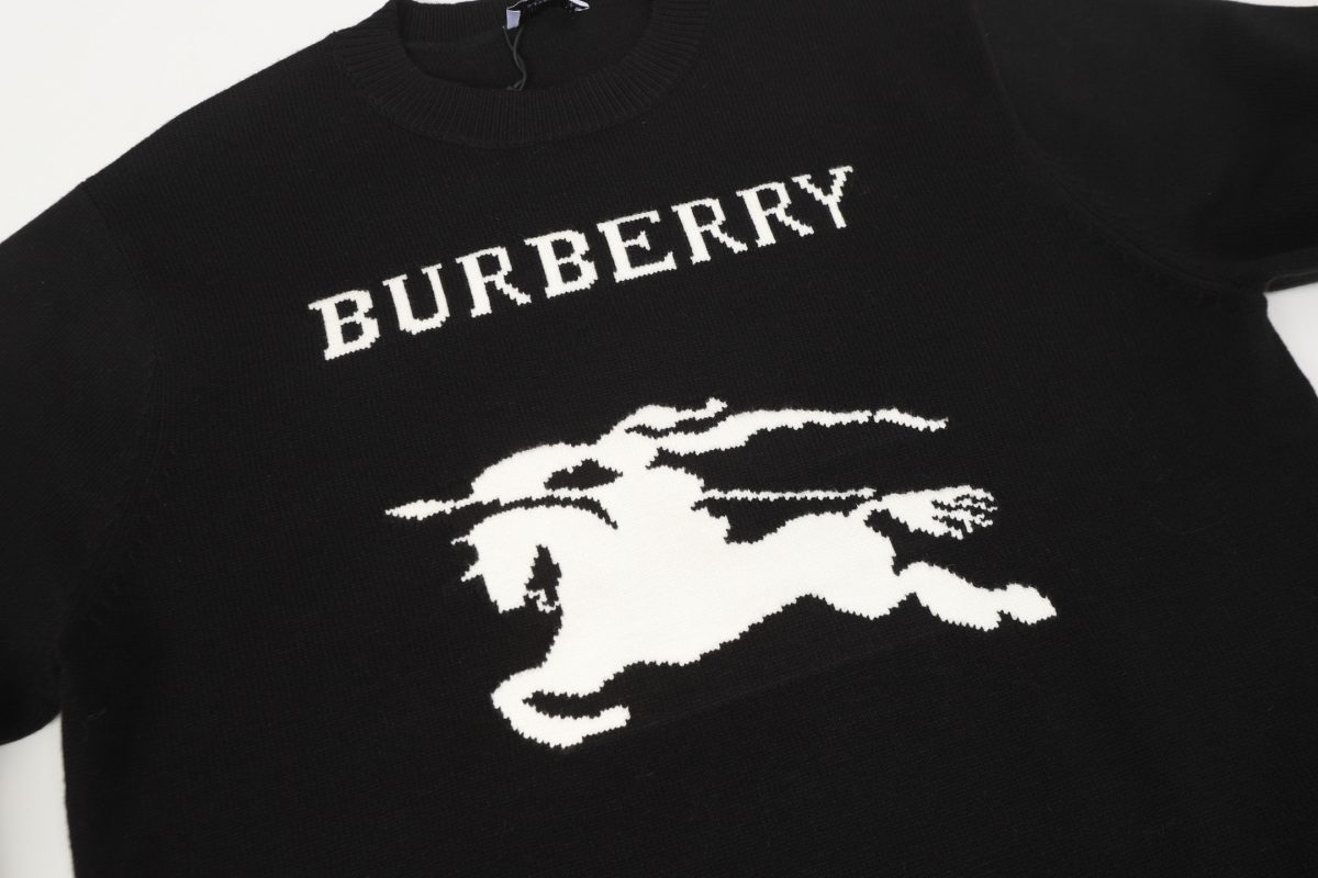 Burberry Unisex Sweatshirt Size S-L - Image 8