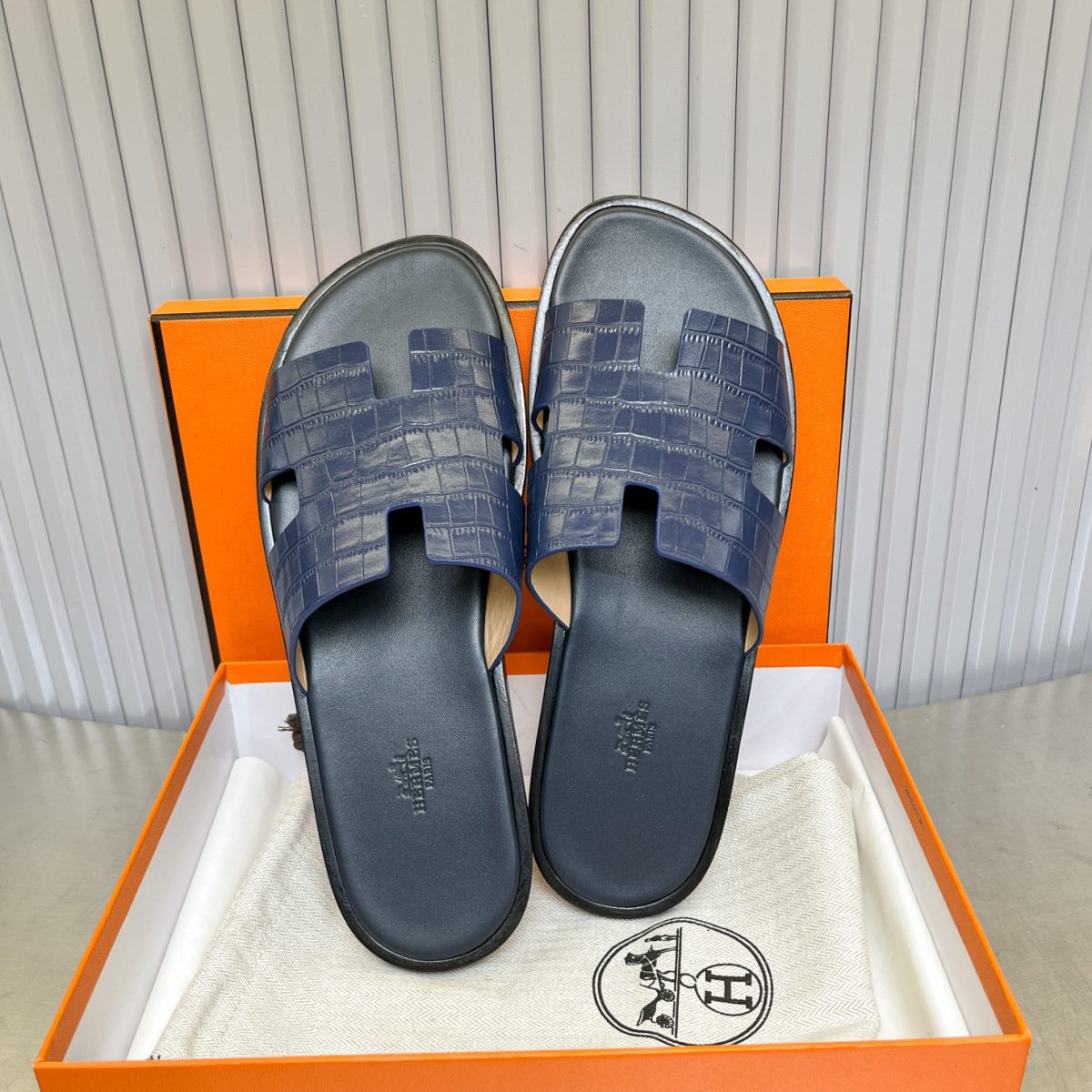 Hermes lzmir Sandals Size 40-45 - Image 8