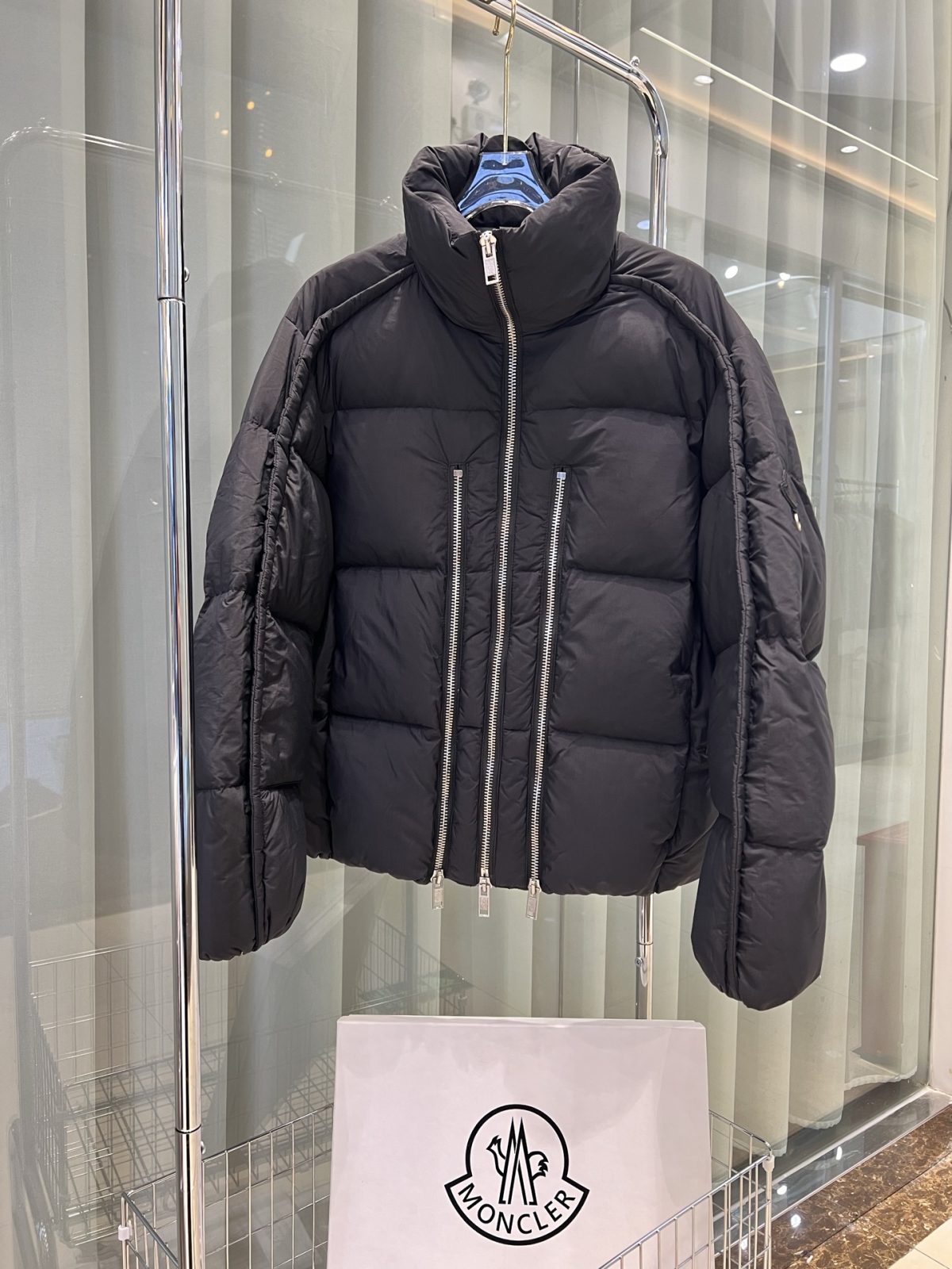 Moncler X Willow Smith Down Jacket Size S-XL - Image 9