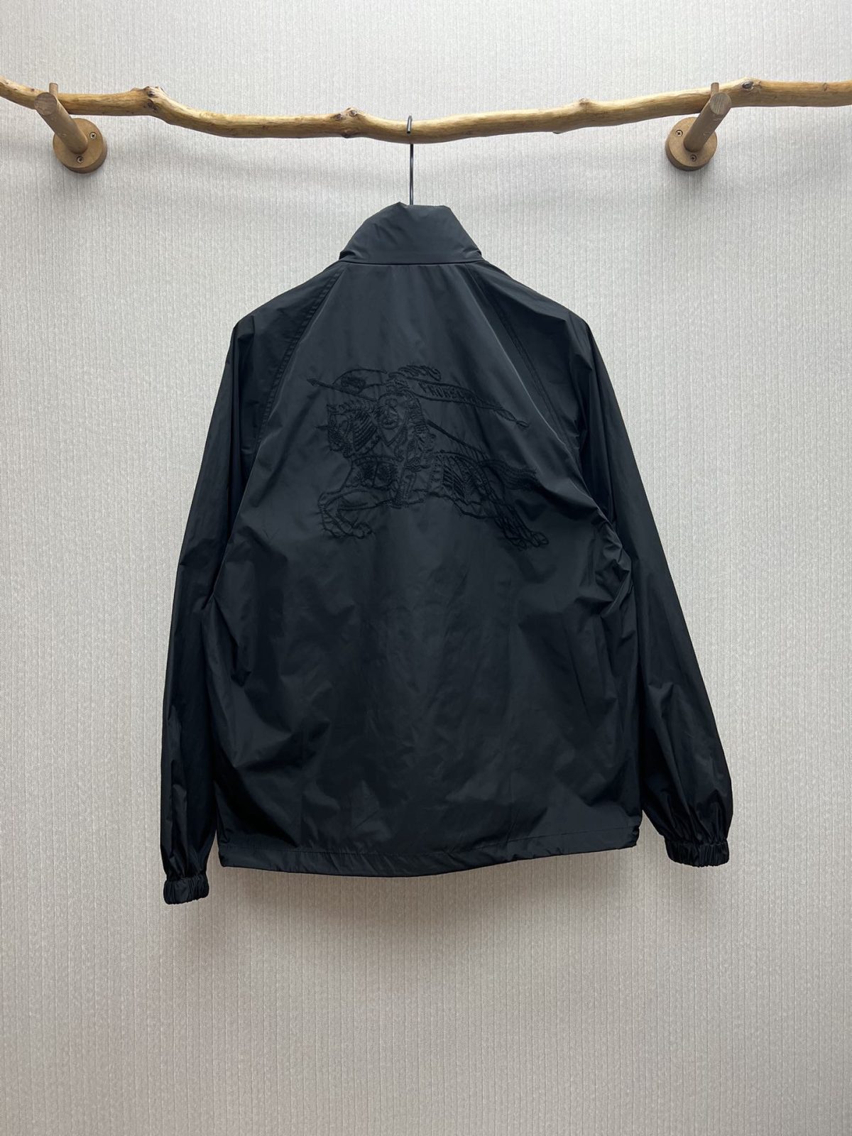 Burberry 2025fw New Jacket Size S-XL - Image 2