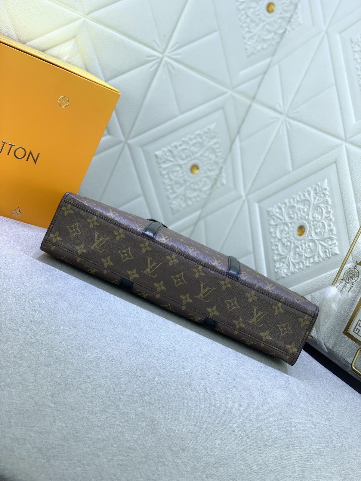 Louis Vuitton M45265 Sac Plat Horizontal Zippé Handbag Size 31*39*8cm - Image 3