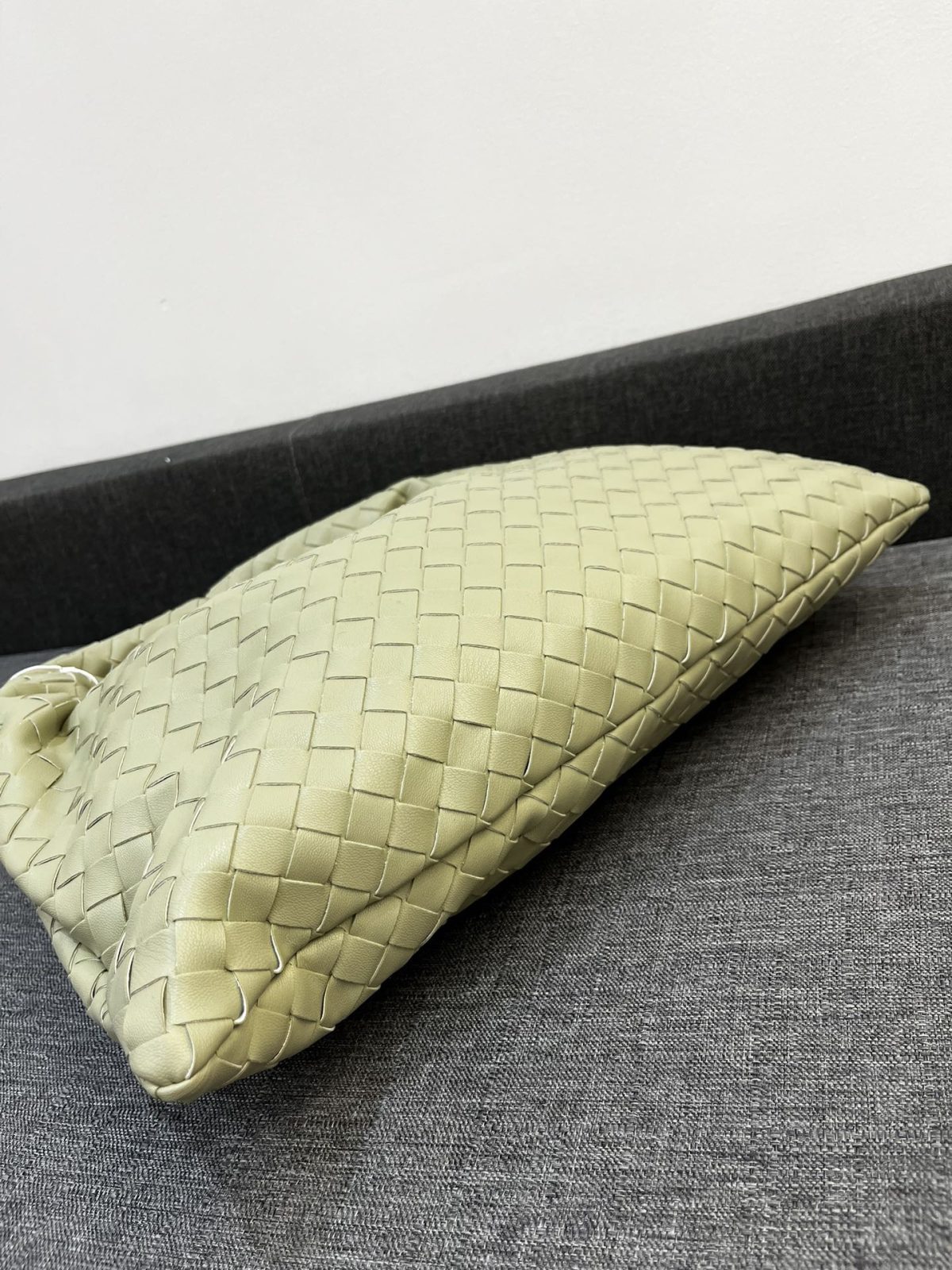 Bottega Veneta HO Shoulder Bags 40*24cm - Image 7