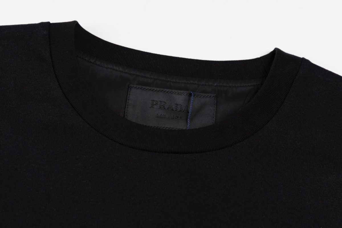 Prada Unisex T Shirt S-XL - Image 3