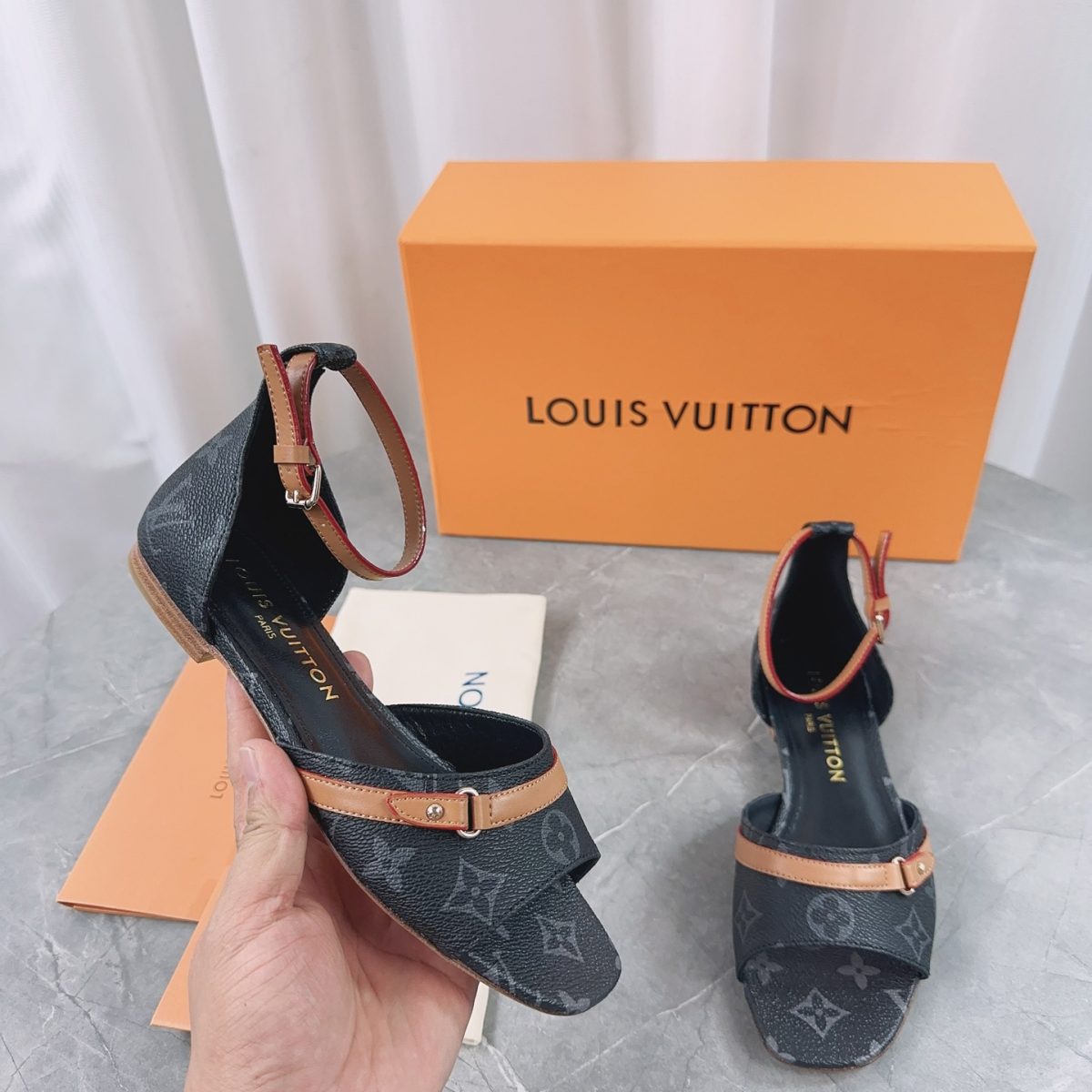 Louis Vuitton 2024ss Slippers Size 36-41 - Image 1