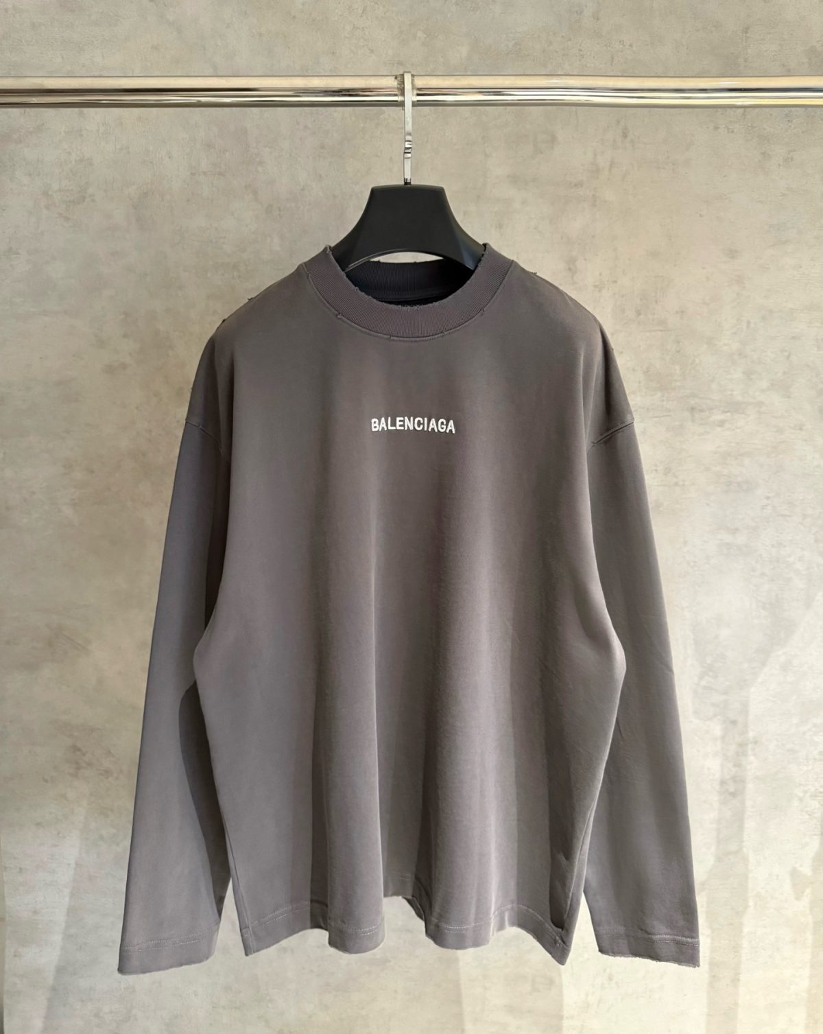 Balenciaga Unisex Sweatshirt Size S-XL - Image 1