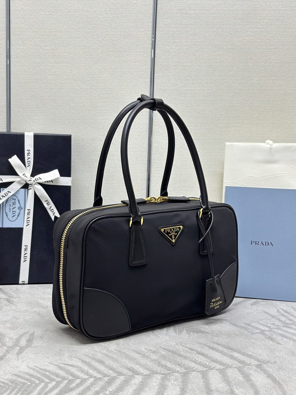 Prada 1BB115 Re-Edition 1978 Medium Re-Nylon Handbag Size 30*17.5*9cm - Image 5