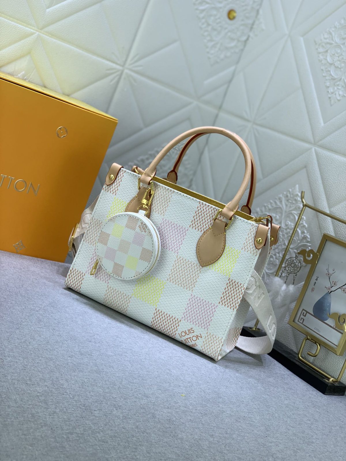 Louis Vuitton M46373 OnTheGo Shoulder Bags Size 25*19*11cm - Image 2