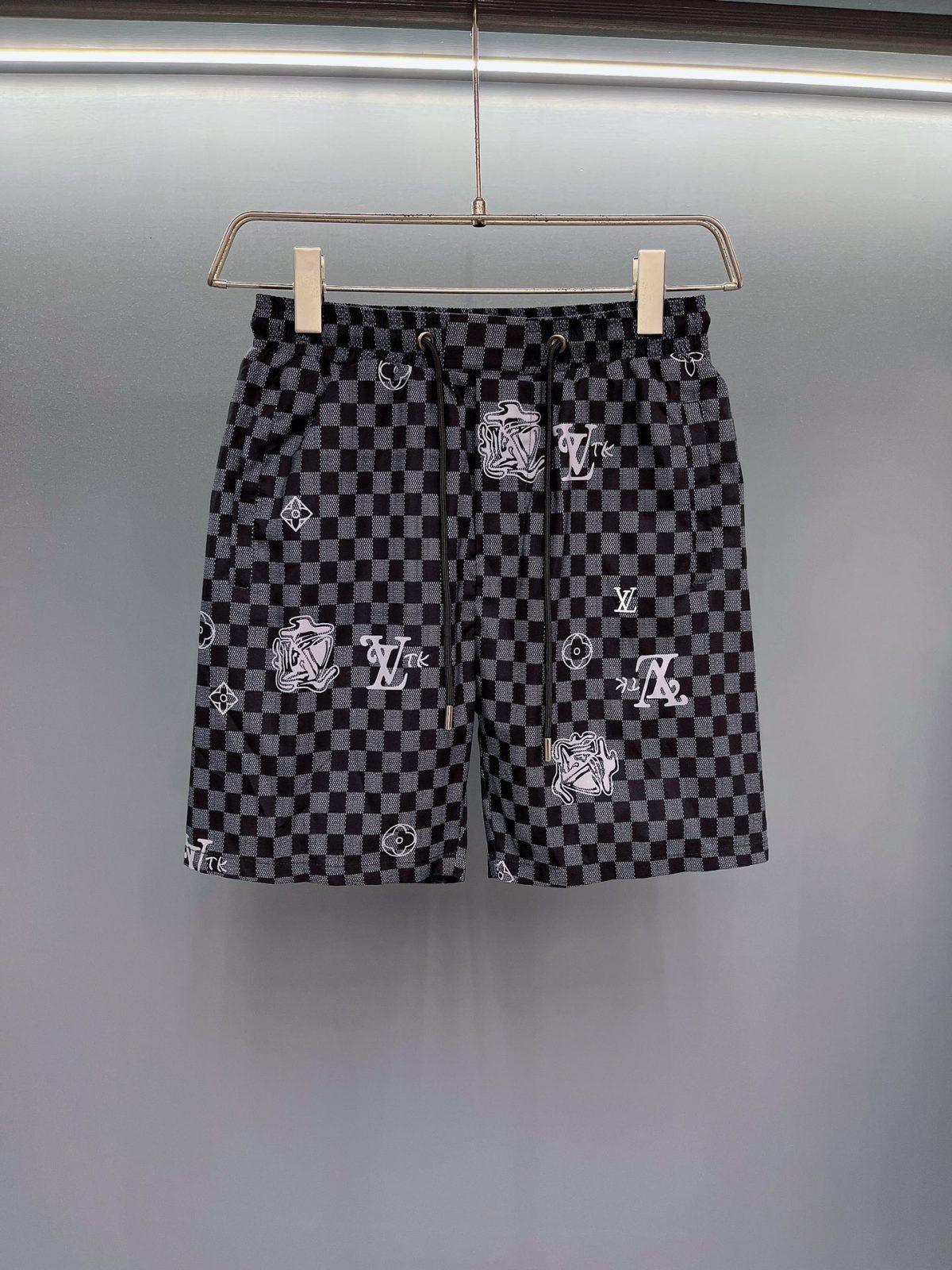 Louis Vuitton Beach Pants Size M-XXXL - Image 1