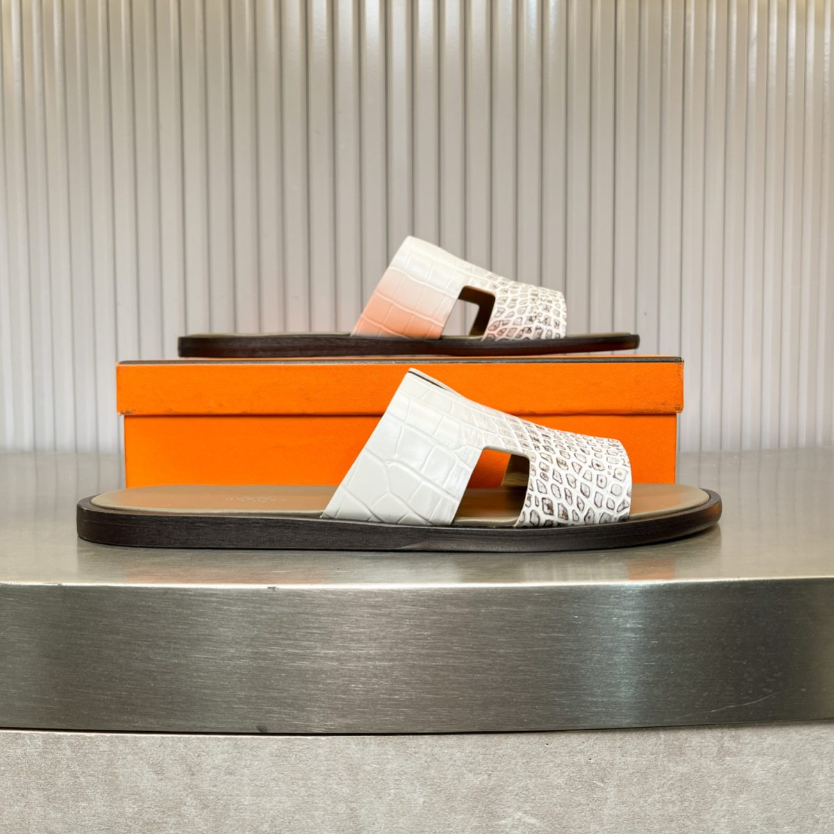 Hermes lzmir Sandals Size 40-45 - Image 4