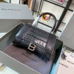 Balenciaga Women Shoulder Bags Handbags 2-Size - Image 3