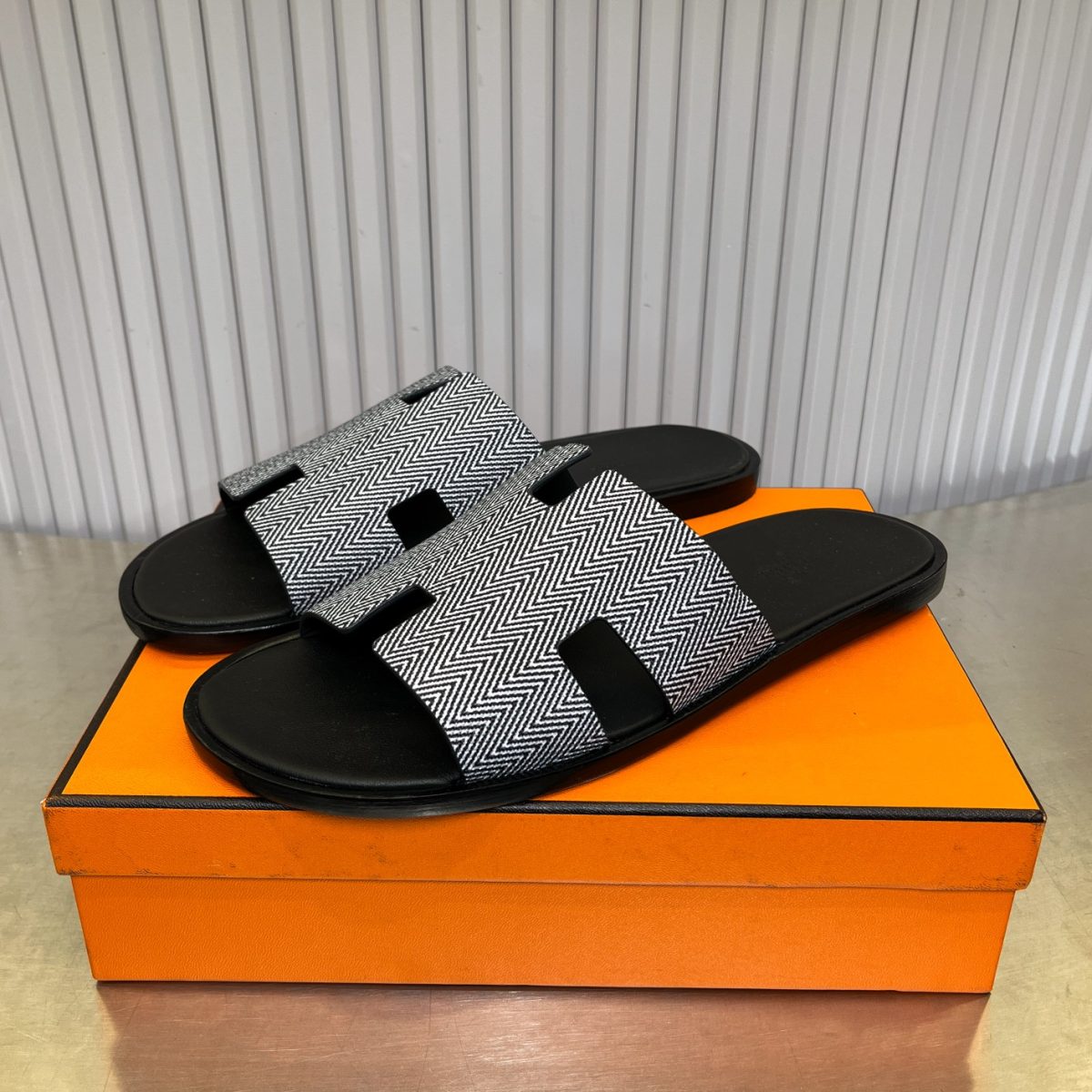 Hermes lzmir Sandals Size 40-45 - Image 1