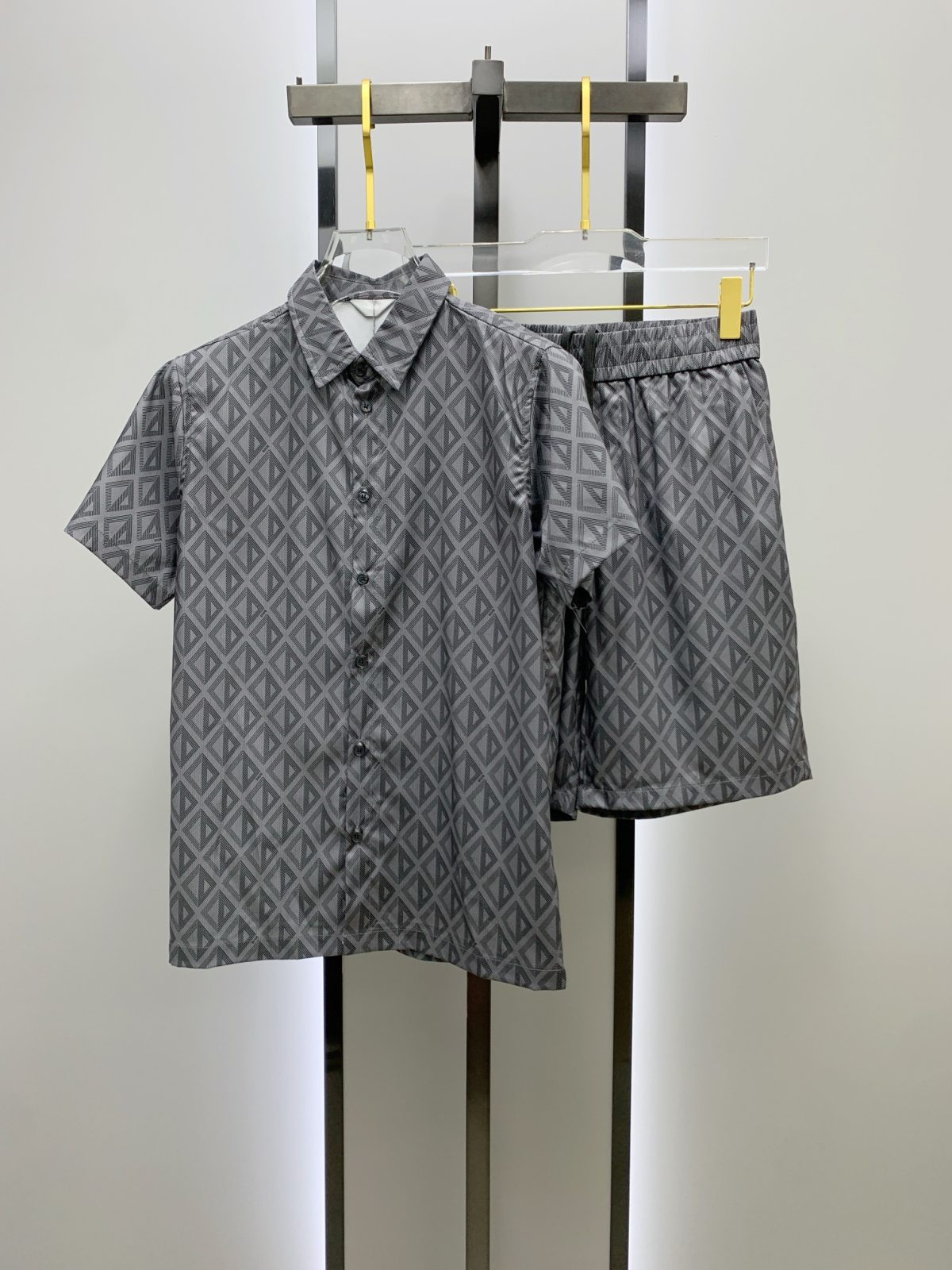 Dior Sommeranzug Size M-XXL - Image 1