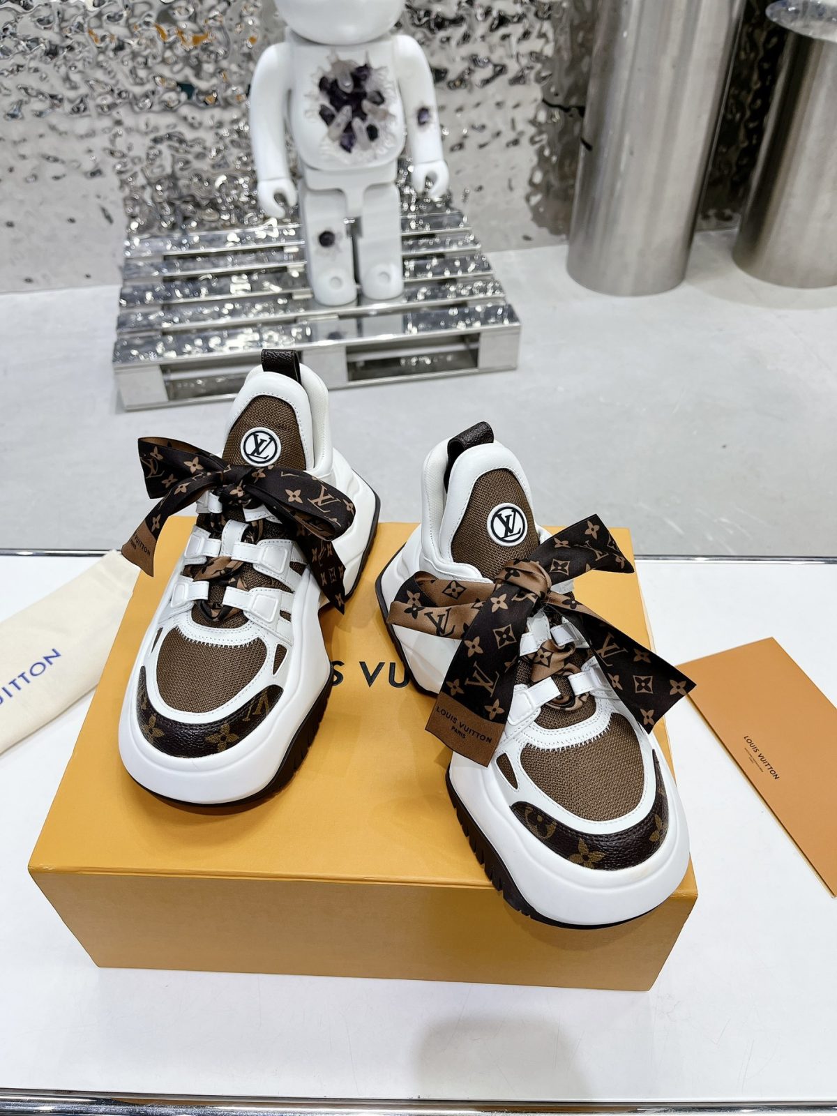 Louis Vuitton Cruise23 Archlight 2.0 Sneaker Size 36-41 - Image 2