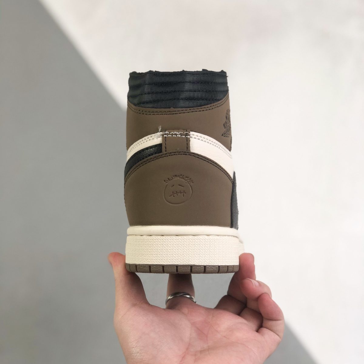 Nike Air Jordan 1 x Travis Scott High Top Sneaker Shoes Gr. 36-46 - Image 7