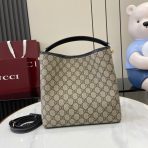 Gucci GG Emblem Women Shoulder Bags Size 25*25*15.5cm - Image 4