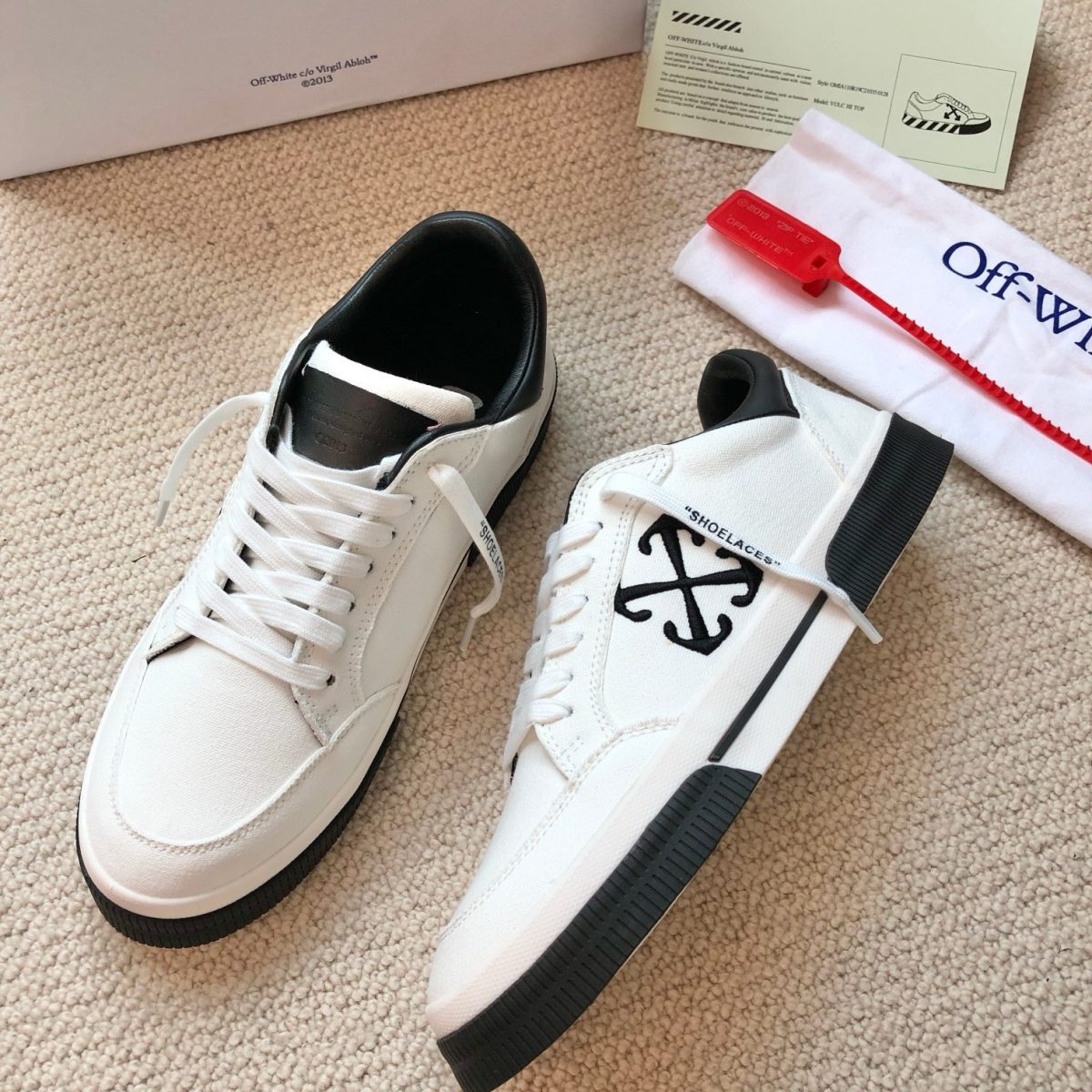OFF White 2024ss New Low Vulcanized Sneaker Size 36-45 - Image 2