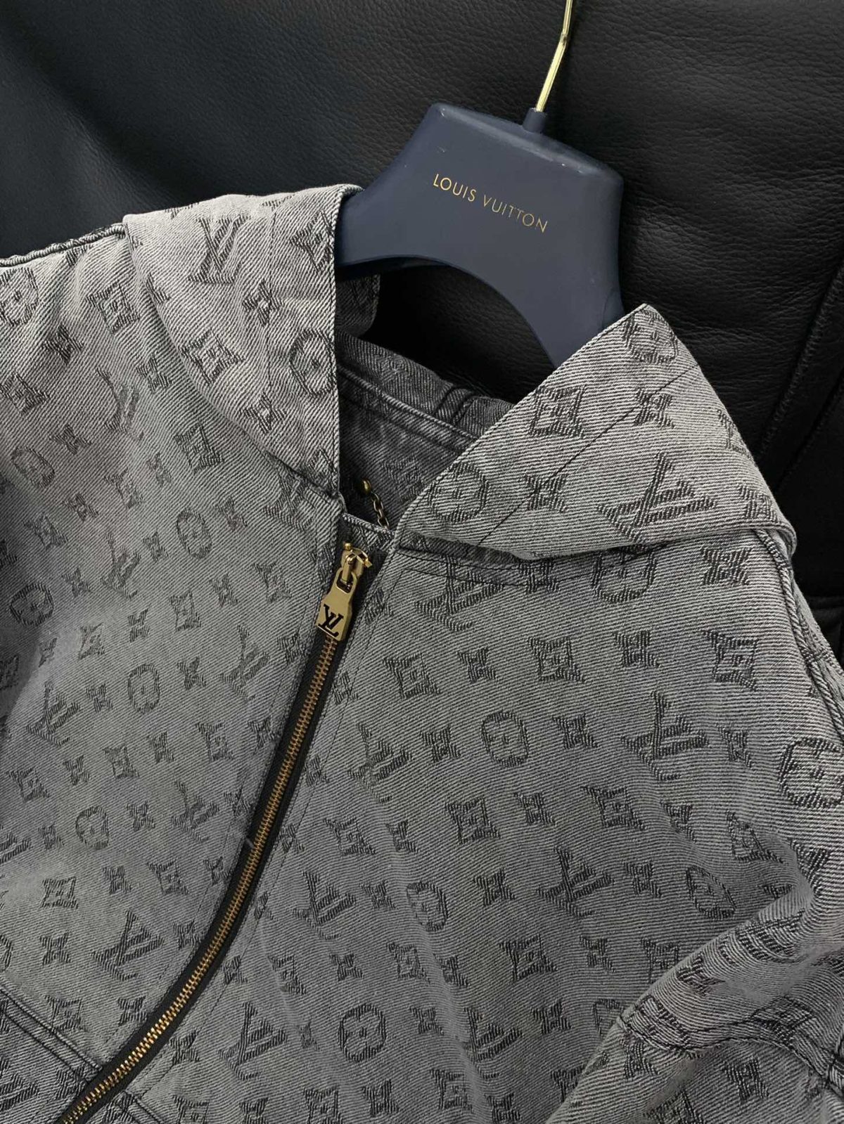 Louis Vuitton Unisex Jacket Size 46-52 - Image 4