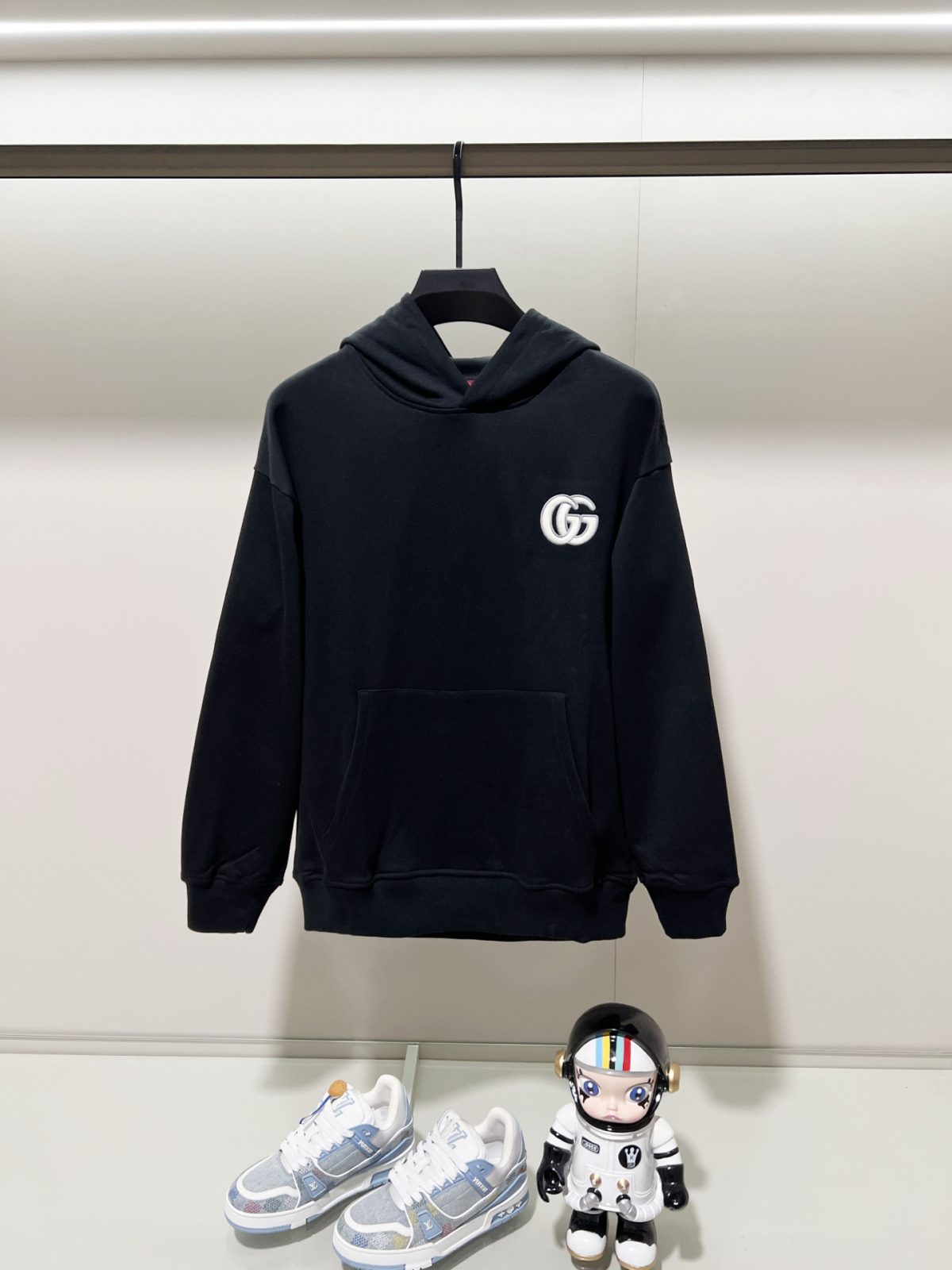 Gucci Unisex Sweatshirt Size S-XL - Image 1