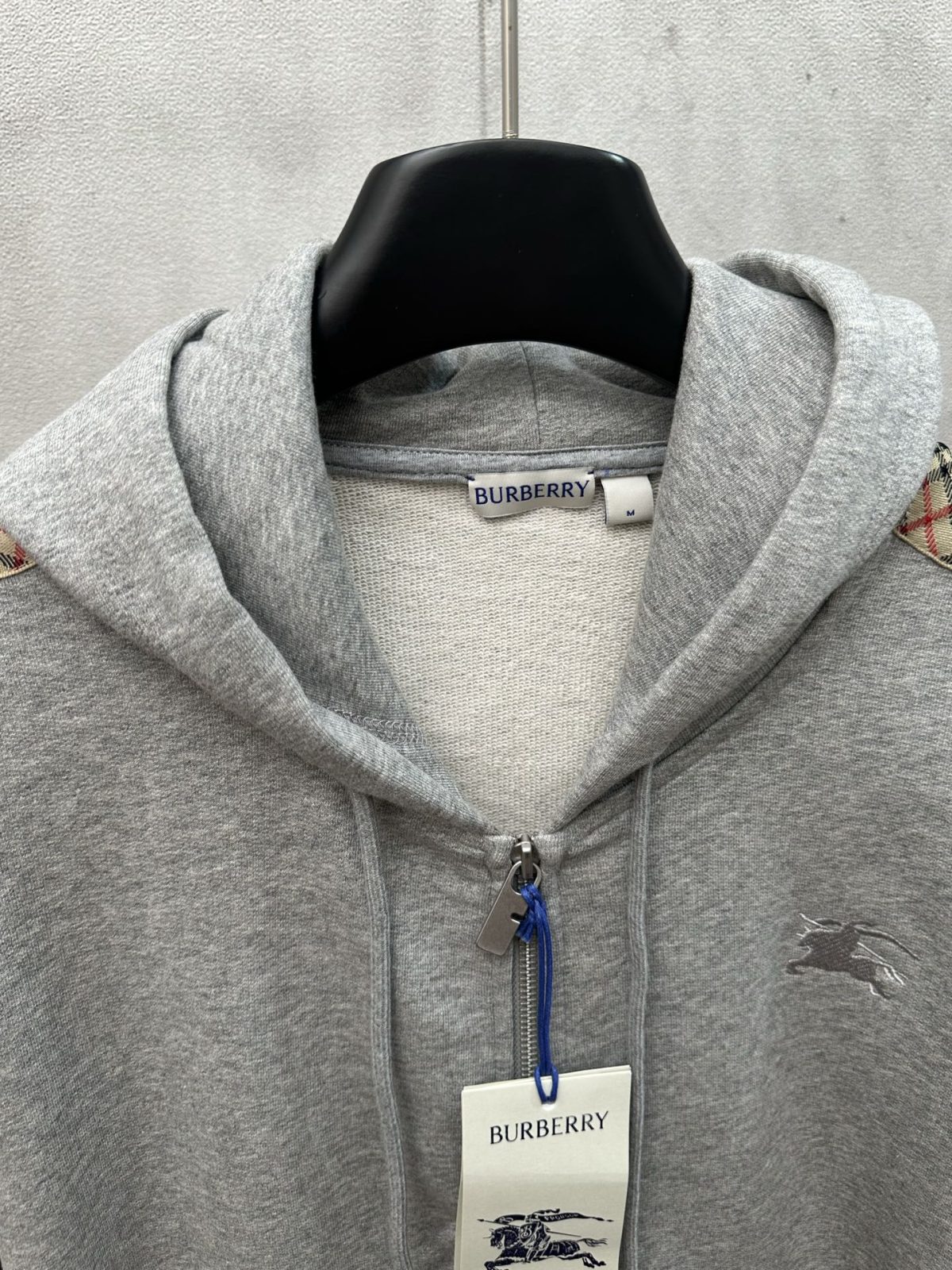 Burberry Unisex Jacket Size S-XL - Image 7