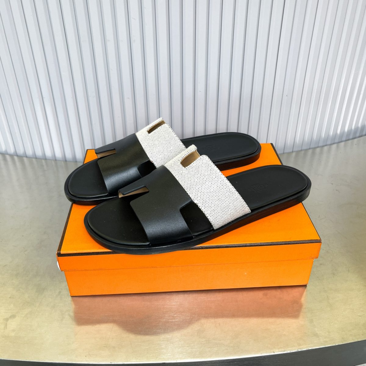 Hermes lzmir Sandals Size 40-45 - Image 1