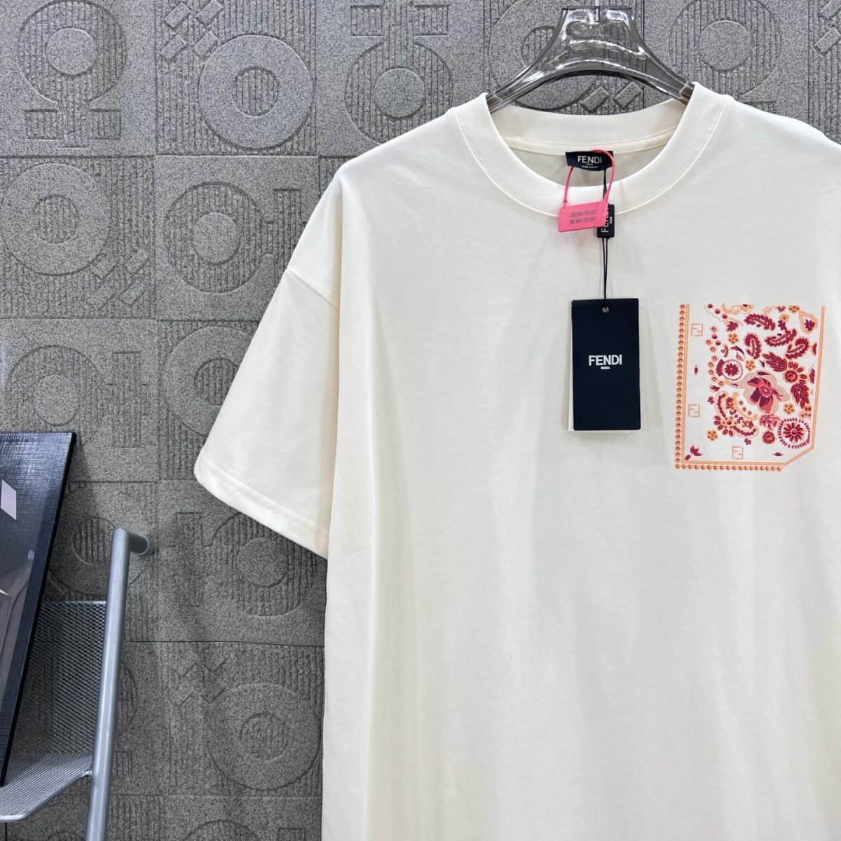Fendi T Shirt  Embroider Logo Size XS-L - Image 7