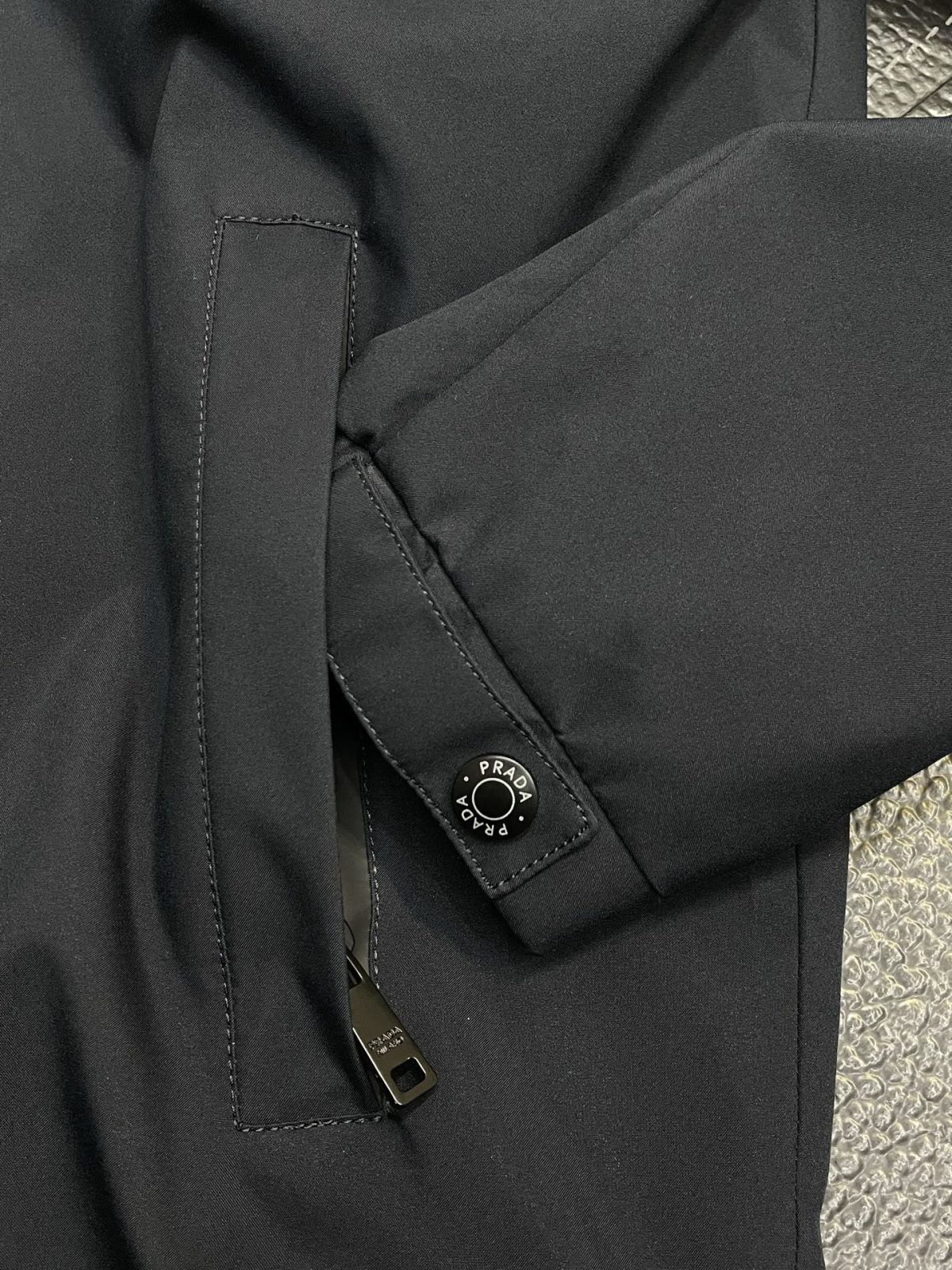 Prada Unisex Jacket Size 48-56 - Image 8