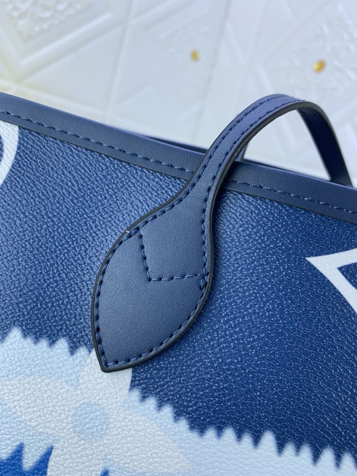 Louis Vuitton Shopping Bags 31*28.5*17cm - Image 6