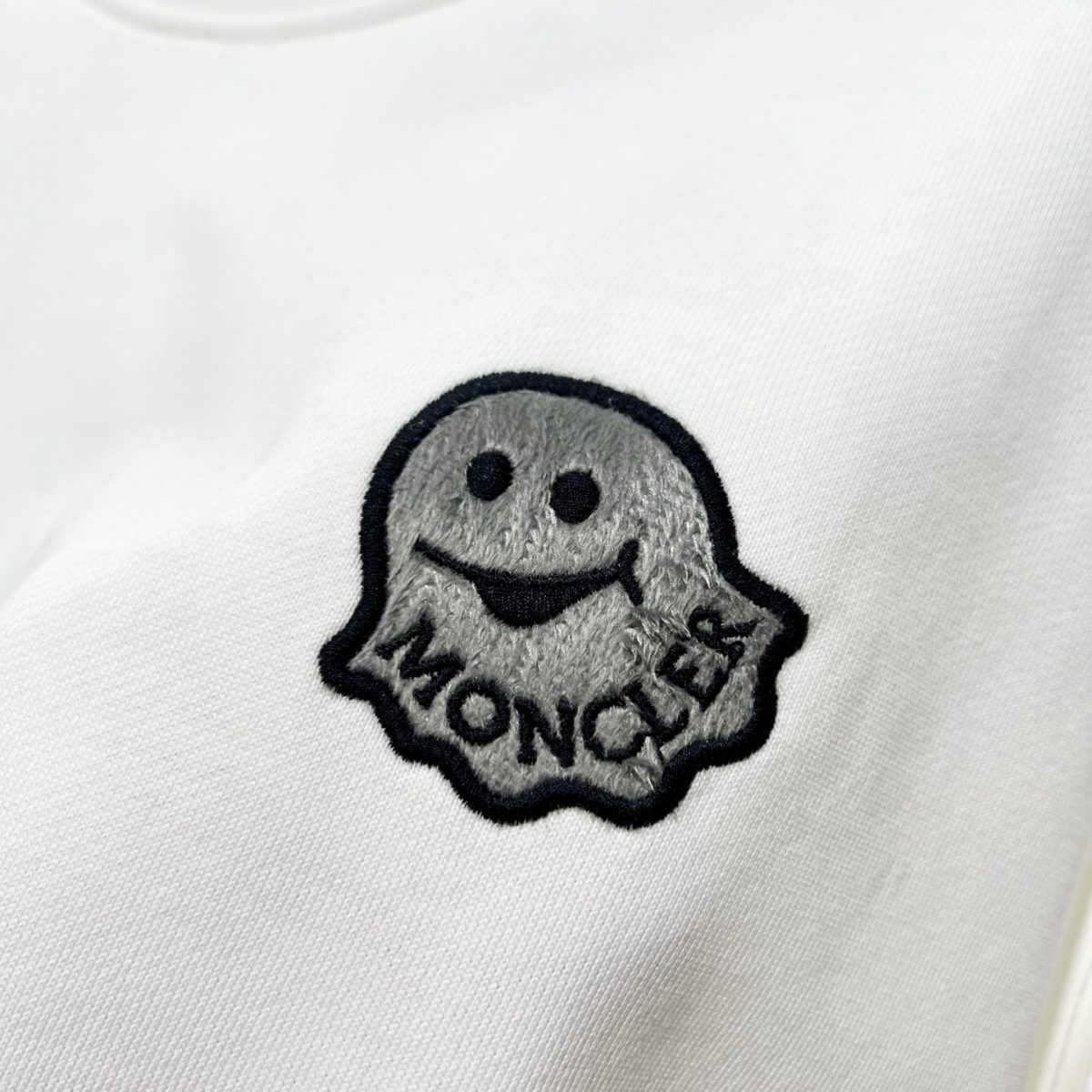 Moncler Unisex Sweatshirt Size S-XL - Image 2