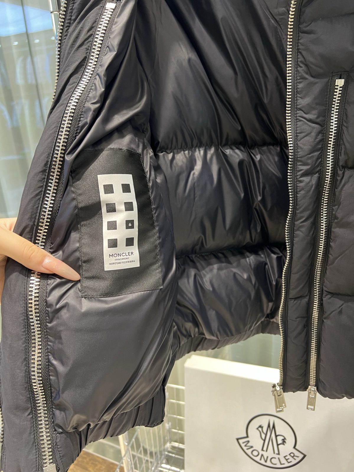 Moncler X Willow Smith Down Jacket Size S-XL - Image 3