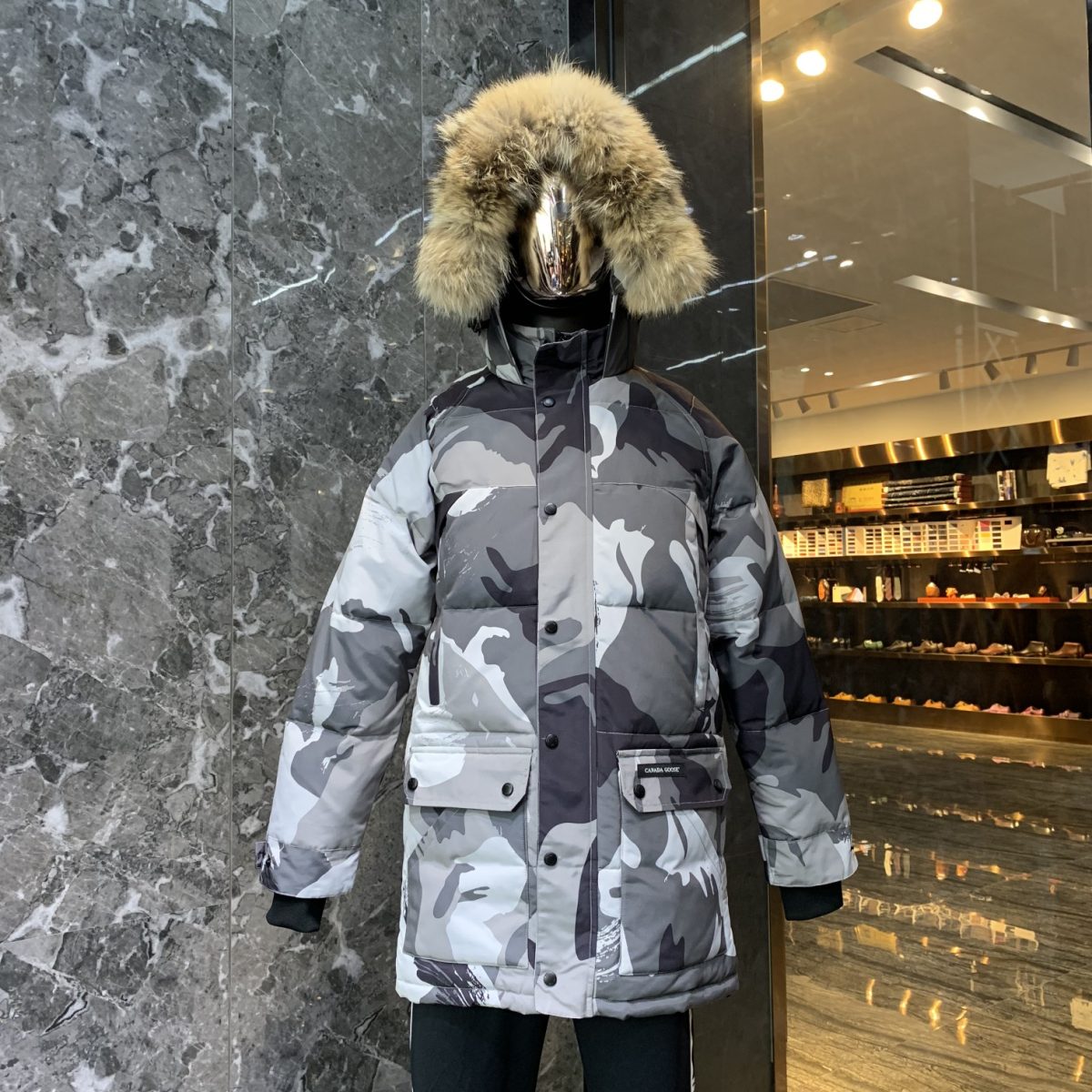 Canada Goose 30 Mens Winter Jacket XS-XXL - Image 1