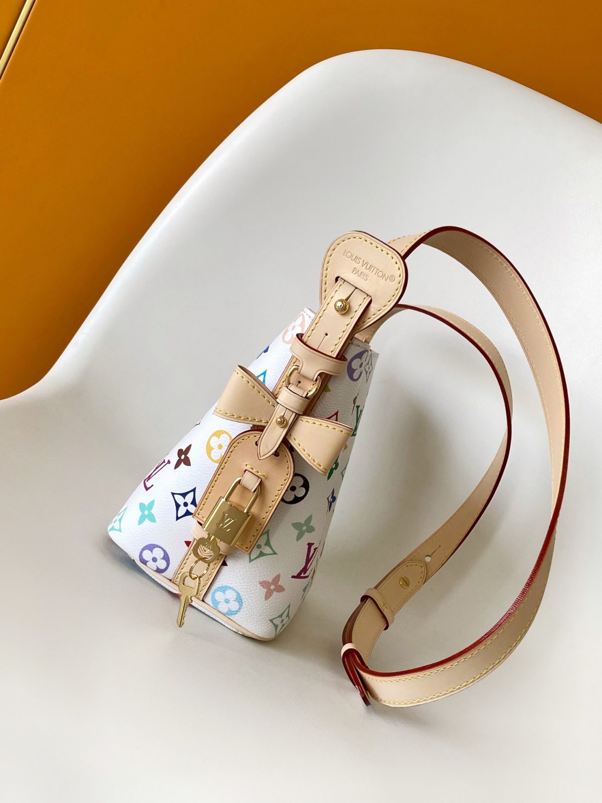 Louis Vuitton M13089 Women Shoulder Bags Size 16*18*12cm - Image 2