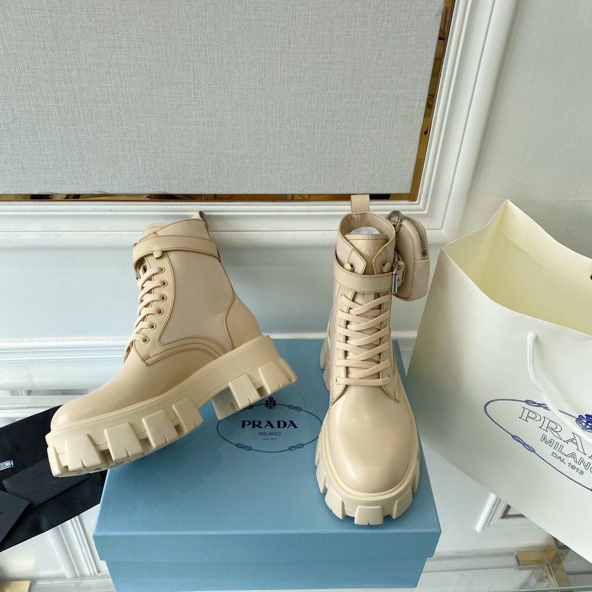 Prada 2020ss Men Women Boots Gr.36-45 - Image 4