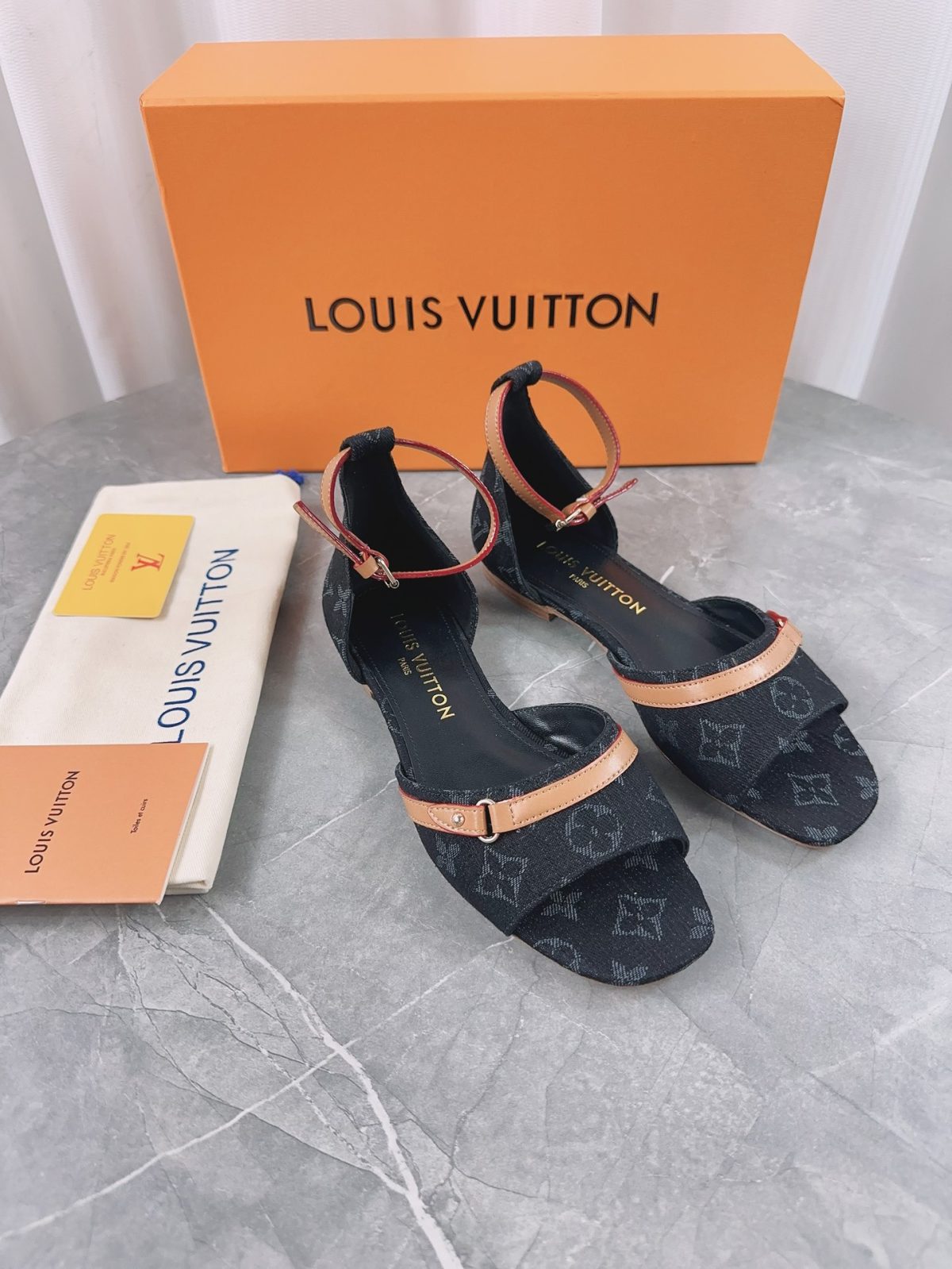 Louis Vuitton 2024ss Slippers Size 36-41 - Image 4
