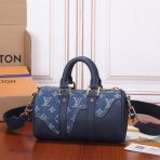 Louis Vuitton Mens Shoulder Bags 21*12*9cm - Image 3