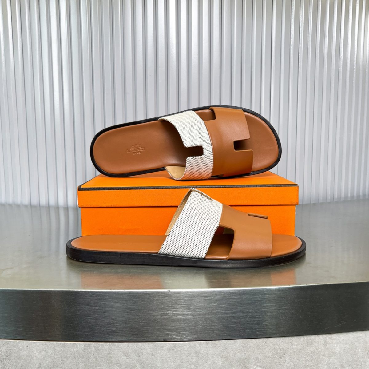 Hermes lzmir Sandals Size 40-45 - Image 4
