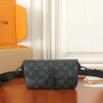 Louis Vuitton M83567 Montsouris Wearable Wallet Shoulder Bags Size 22*12*6cm