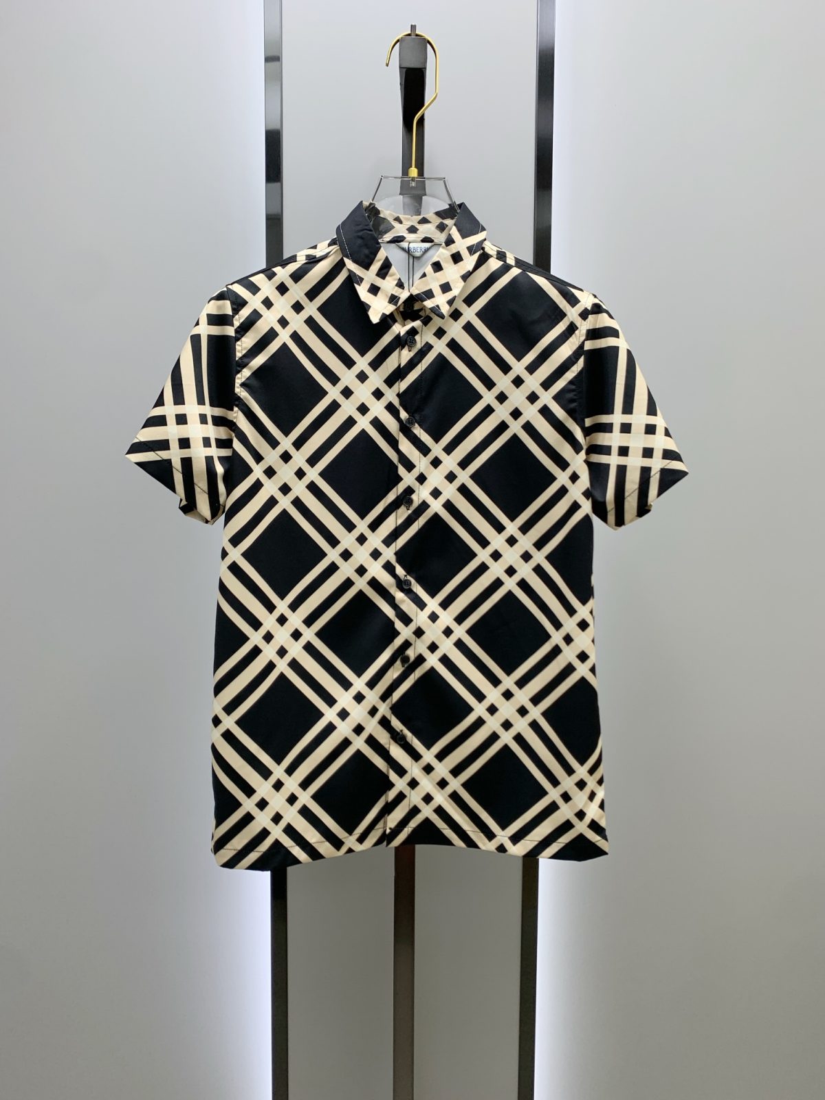 Burberry Sommeranzug Size M-XXL - Image 2