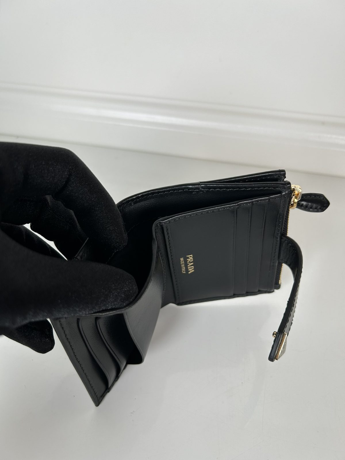 Prada Card Holder Size 10*8cm - Image 7