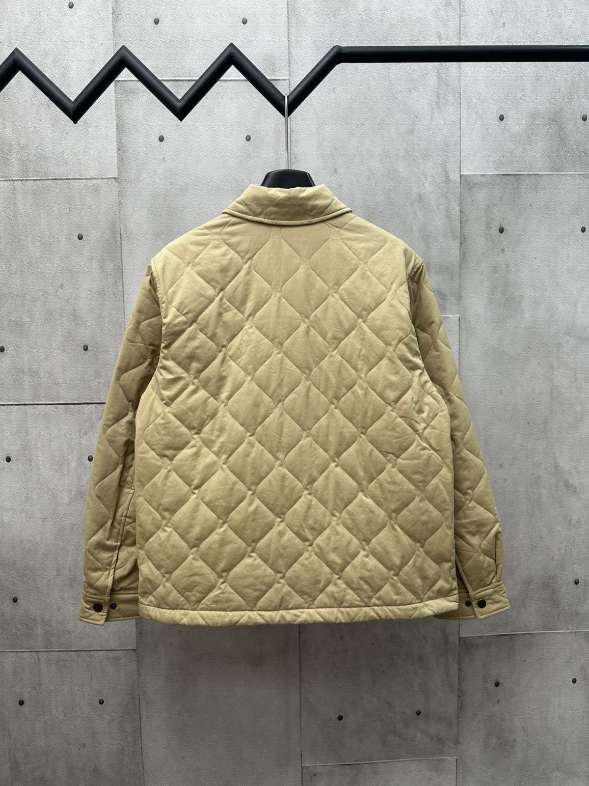 Burberry Unisex Jacket Size S-XXL - Image 9