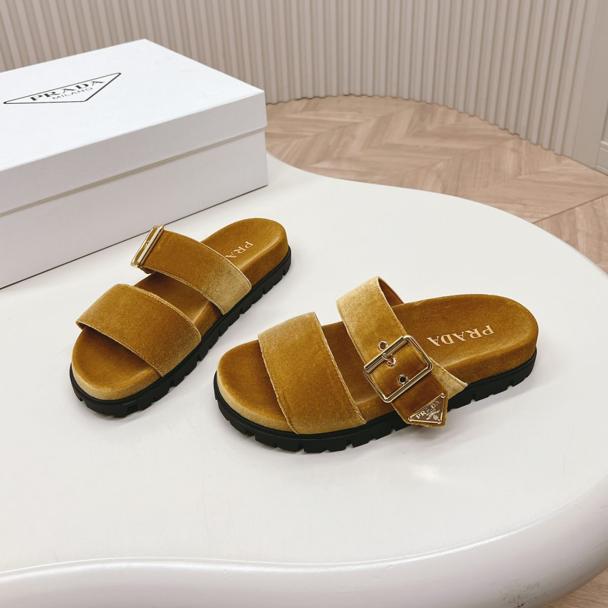 Prada 2024ss Slippers Size 36-40 - Image 1
