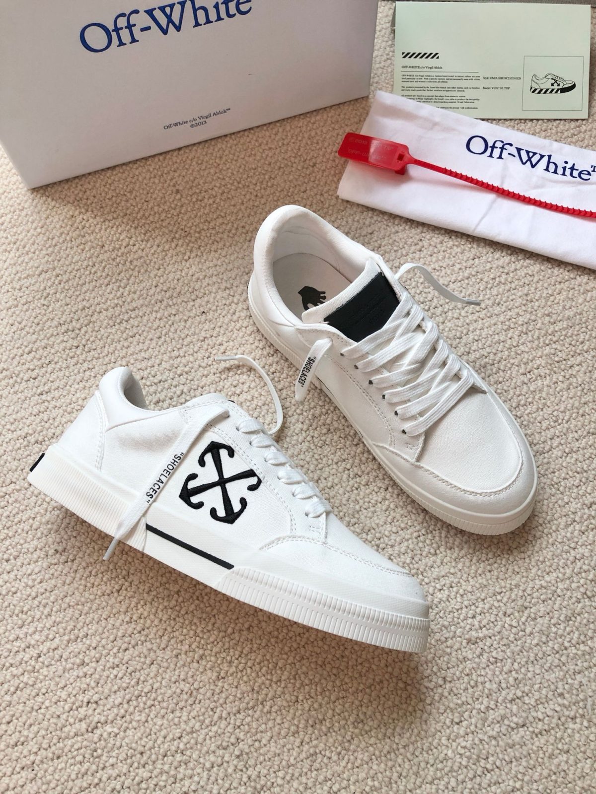 OFF White 2024ss New Low Vulcanized Sneaker Size 36-45 - Image 3